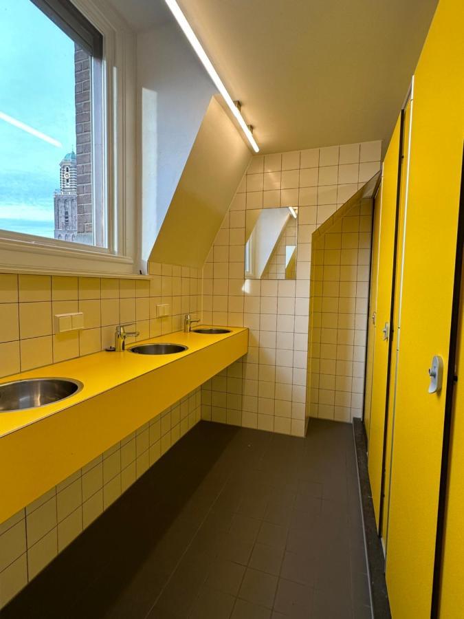 Hostel & Bar De Basis Zwolle  Dış mekan fotoğraf