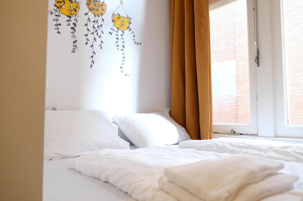 Hostel & Bar De Basis Zwolle  Dış mekan fotoğraf