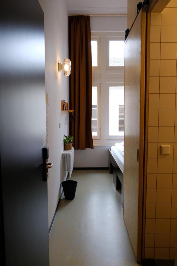 Hostel & Bar De Basis Zwolle  Dış mekan fotoğraf