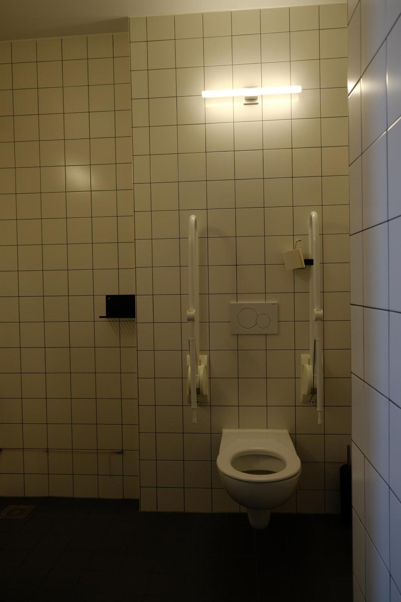 Hostel & Bar De Basis Zwolle  Dış mekan fotoğraf